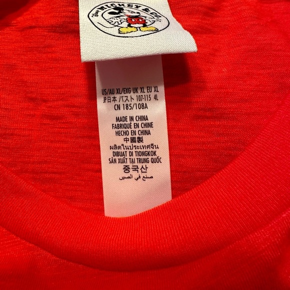 Boys Disney Red Mickey Mouse T-Shirt - NWT - Picture 4 of 6